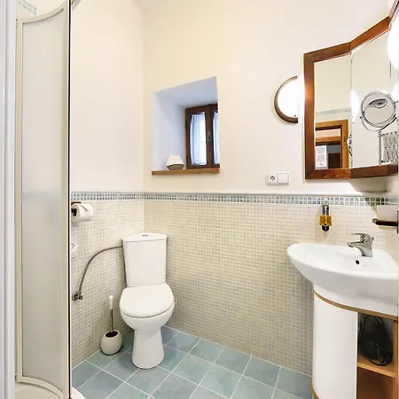 Castle View Apartment