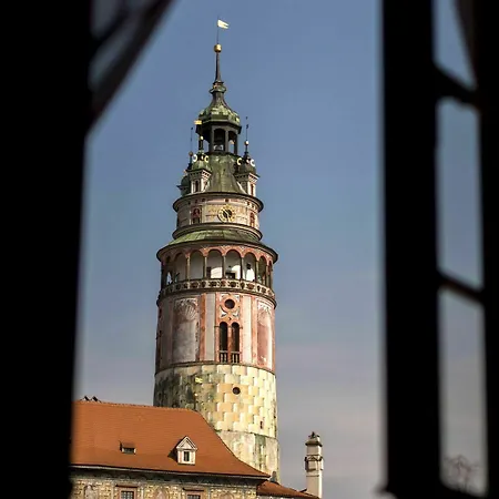 Castle View Apartament *