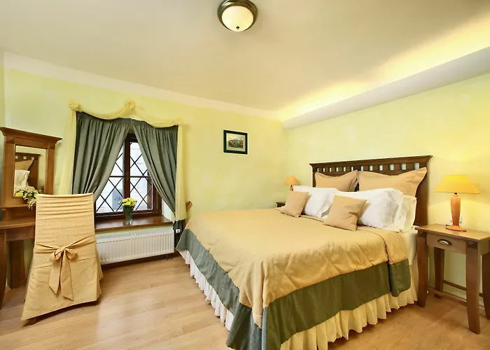 아파트 캐슬 뷰 아파트먼트 *